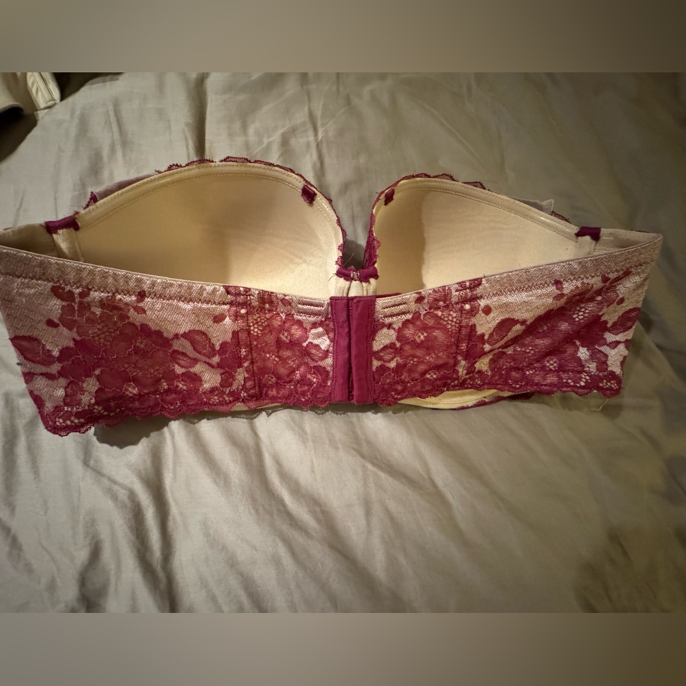 Strapless Nude with Lace Bra Torrid - Picture 3 of 5